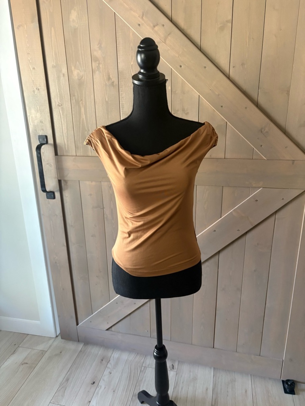 NWT H&M Copper Metallic Off the Shoulder Top Size Small